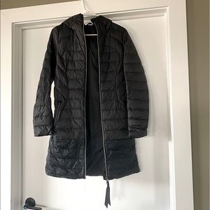 Lululemon Black and Gray MIDI Puffer Winter Coat - Size 2